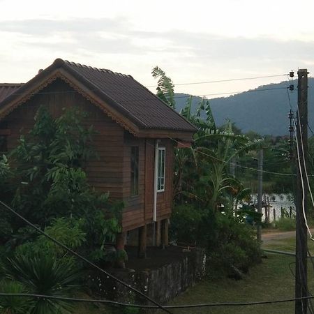 Baan Pak Phutawan Resort Ban Ban Takat Ngao エクステリア 写真